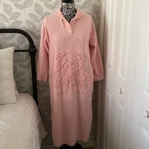 Rare vintage Stan Herman Signature II pink chenille robe with teddy bear